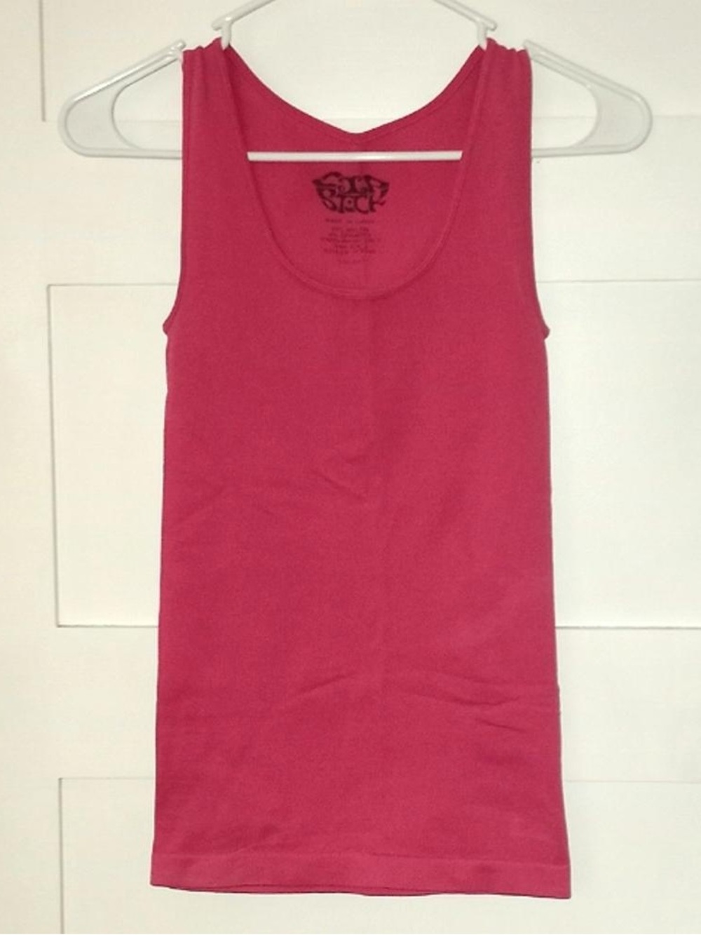 Women’s Pink Scoop Neck Tank Top